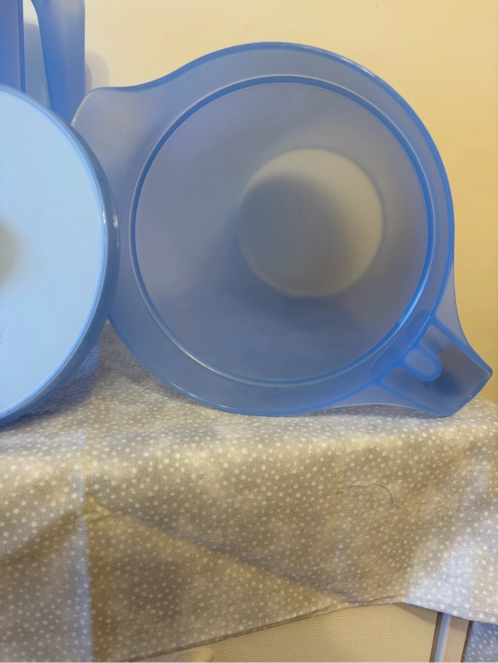 Tupperware Ilumina 1-gallon Pitcher w/Infuser - NWOT